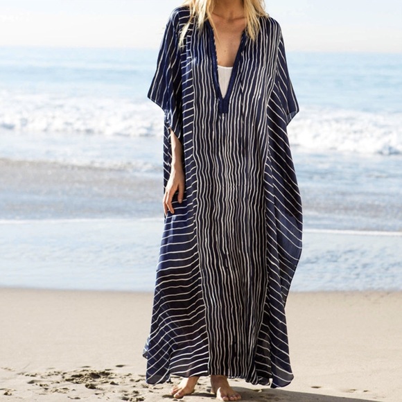 Blue and white light weight chiffon Caftan - Picture 5 of 5